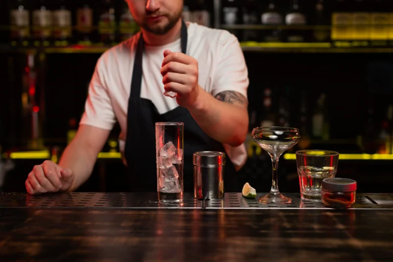 bartender-making-delicious-refreshing-cocktail